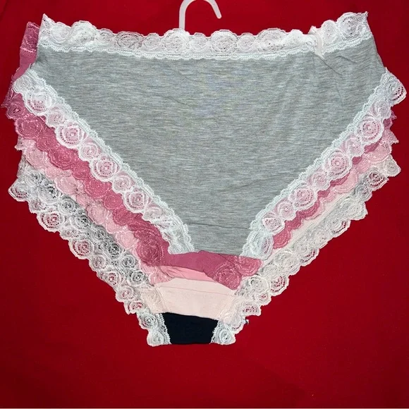 AUTHENTIC (NWT)